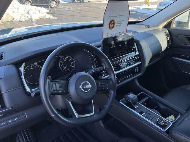 used 2024 Nissan Pathfinder car, priced at $33,333
