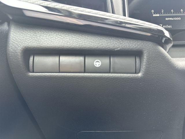 new 2025 Nissan Kicks car, priced at $25,190