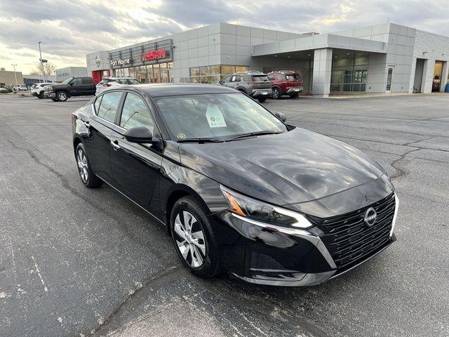 new 2025 Nissan Altima car, priced at $27,336