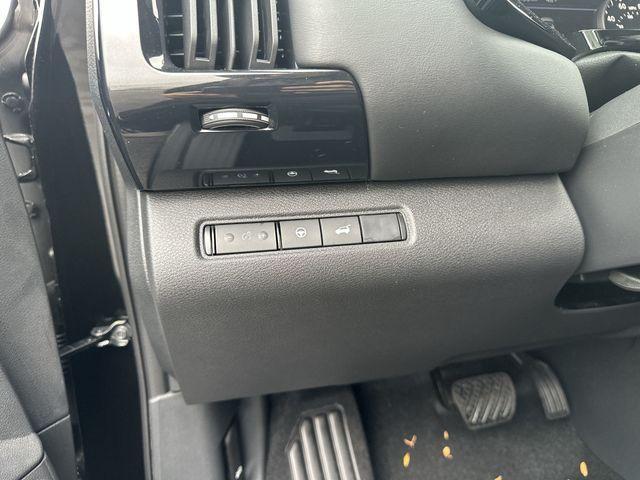 new 2025 Nissan Pathfinder car, priced at $34,179