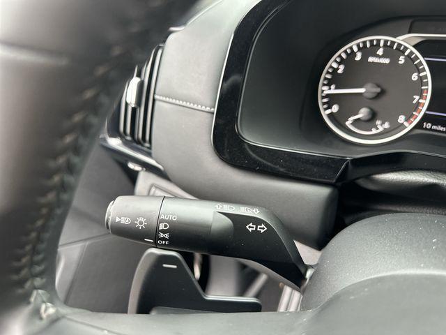 new 2025 Nissan Pathfinder car, priced at $34,179