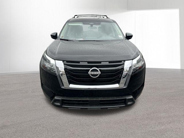 new 2025 Nissan Pathfinder car, priced at $34,179