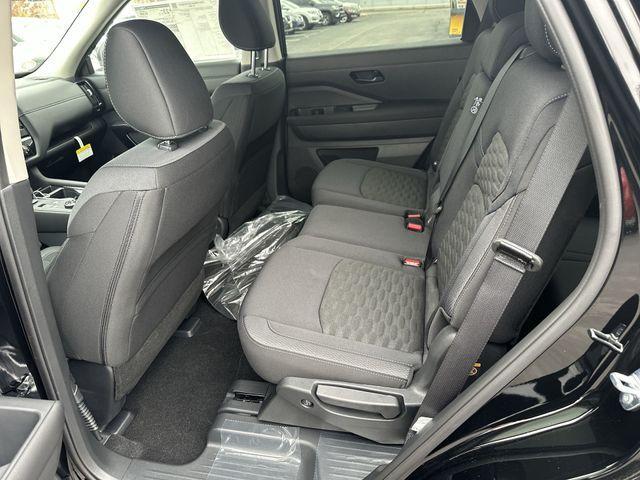 new 2025 Nissan Pathfinder car, priced at $34,179