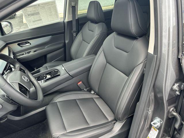 new 2025 Nissan Murano car, priced at $45,945