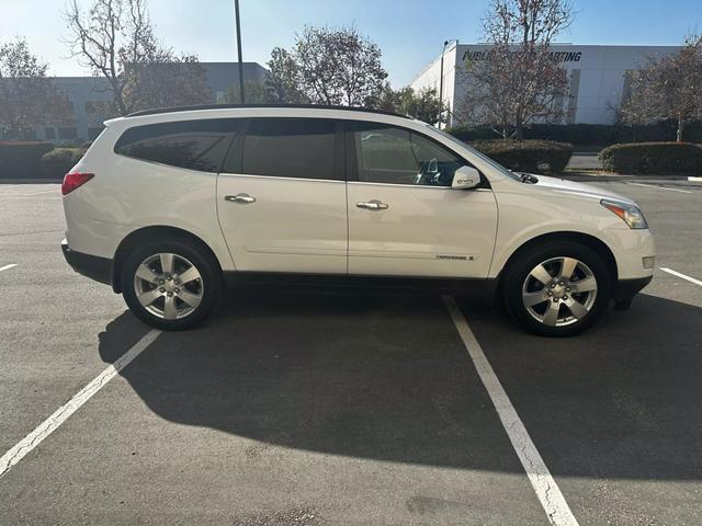 used 2009 Chevrolet Traverse car, priced at $6,990