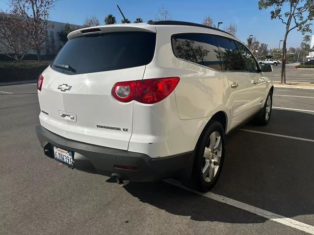 used 2009 Chevrolet Traverse car, priced at $6,990