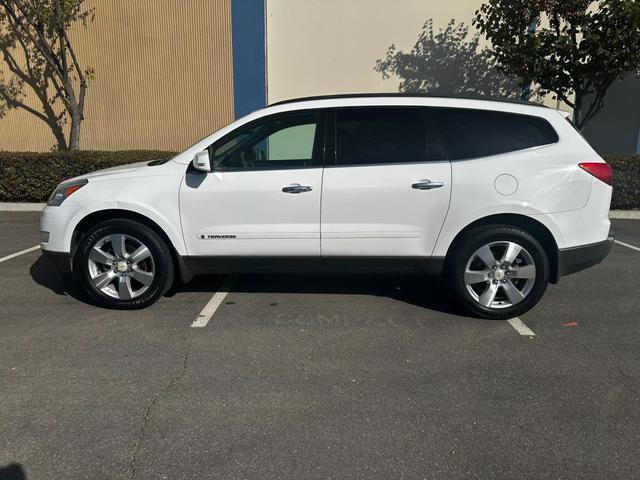 used 2009 Chevrolet Traverse car, priced at $6,990