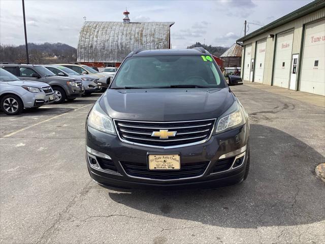 used 2014 Chevrolet Traverse car, priced at $10,990