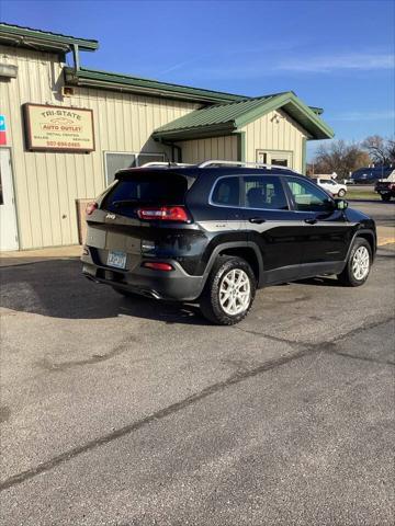 used 2015 Jeep Cherokee car, priced at $10,990