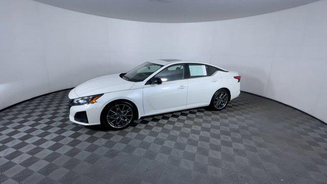 used 2023 Nissan Altima car, priced at $23,332