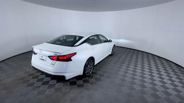 used 2023 Nissan Altima car, priced at $23,332