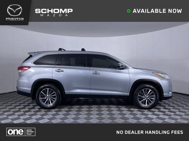 used 2019 Toyota Highlander car, priced at $27,787