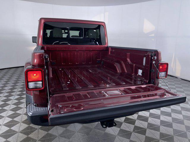 used 2022 Jeep Gladiator car, priced at $38,971
