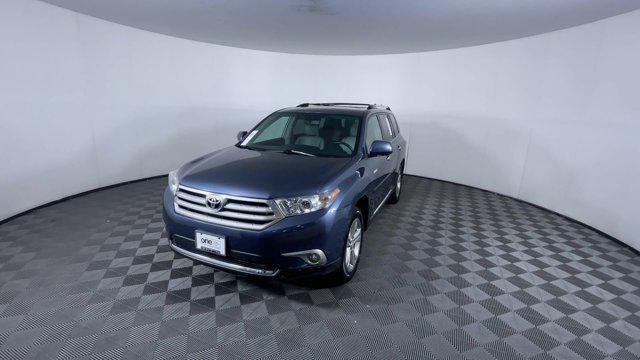 used 2013 Toyota Highlander car, priced at $19,900