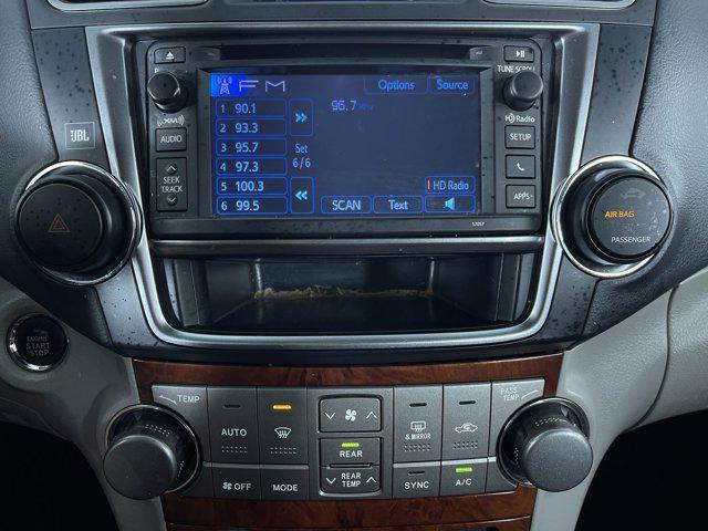 used 2013 Toyota Highlander car, priced at $19,900