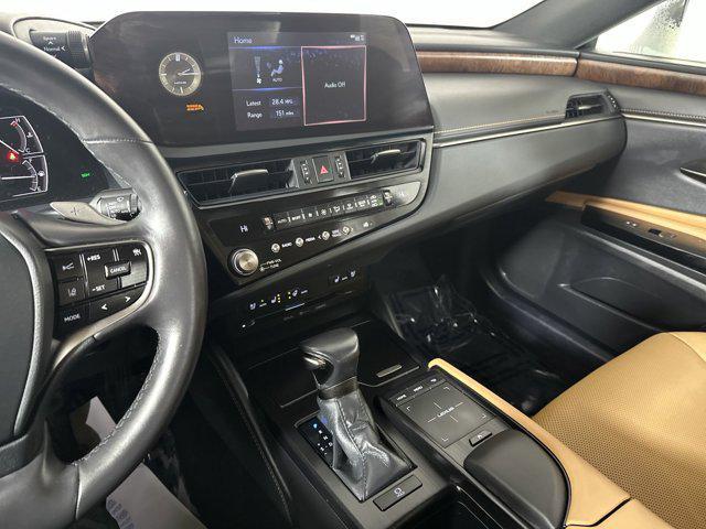 used 2022 Lexus ES 350 car, priced at $36,129