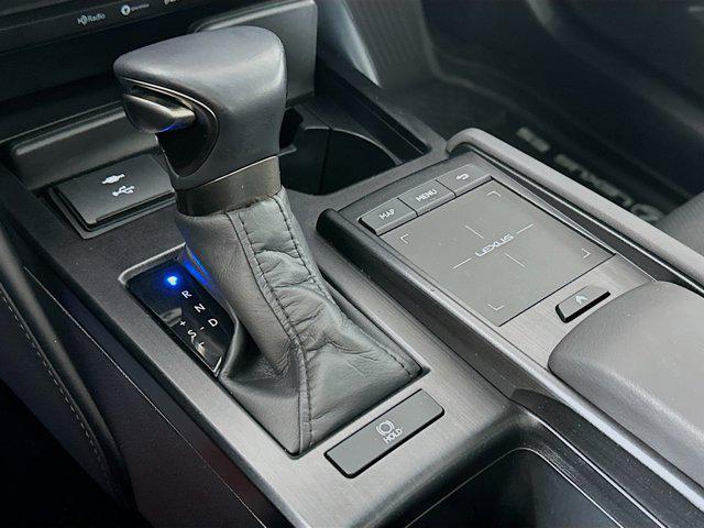 used 2022 Lexus ES 350 car, priced at $35,460