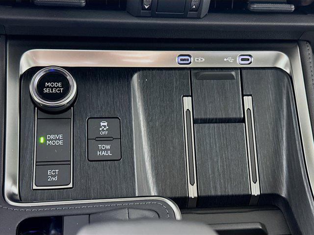 new 2025 Lexus GX 550 car, priced at $83,593