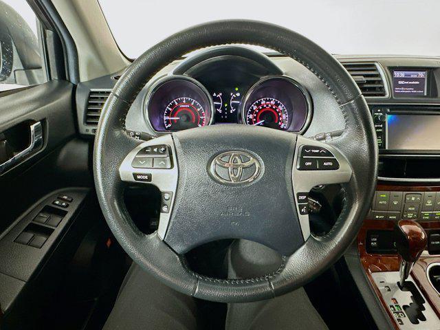 used 2013 Toyota Highlander car, priced at $16,491