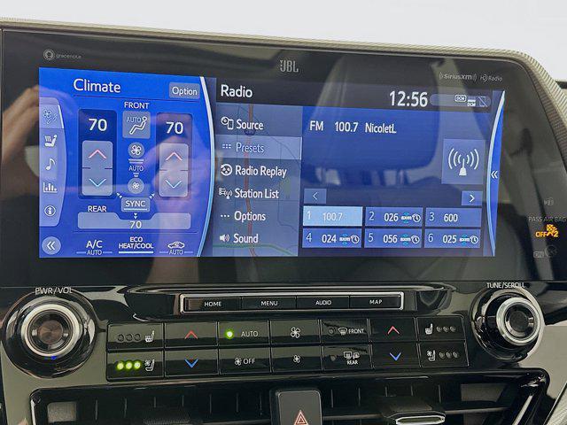 used 2022 Toyota Highlander car, priced at $39,995