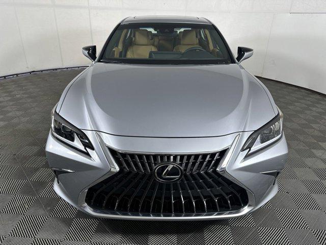 new 2025 Lexus ES 300h car, priced at $51,389