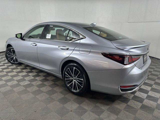 new 2025 Lexus ES 300h car, priced at $51,389