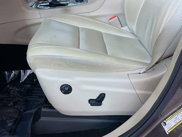 used 2021 Jeep Grand Cherokee car, priced at $22,823