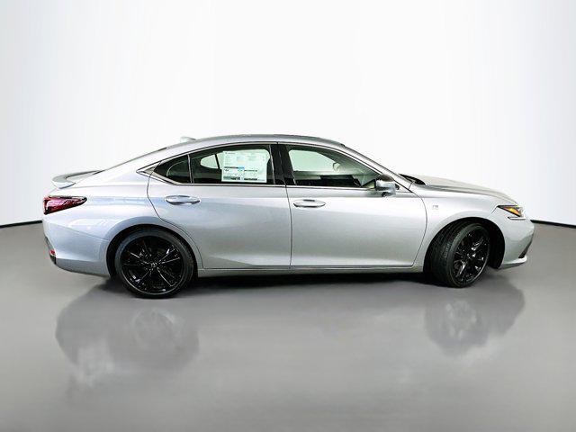 new 2025 Lexus ES 300h car, priced at $53,024