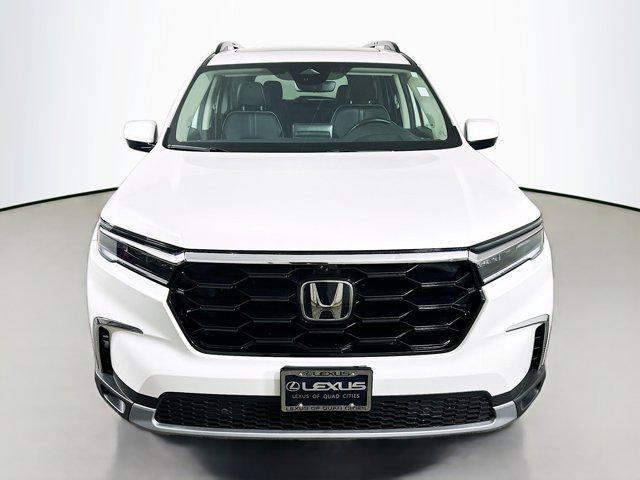used 2024 Honda Pilot car, priced at $47,622