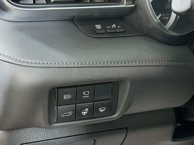 used 2020 Toyota Highlander car, priced at $29,818