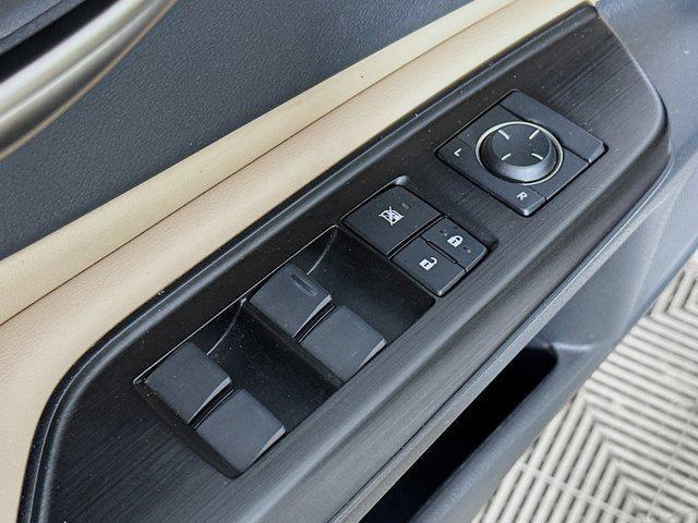 used 2019 Lexus ES 350 car, priced at $29,686