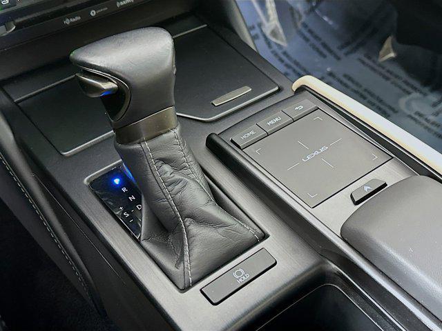 used 2019 Lexus ES 350 car, priced at $29,686