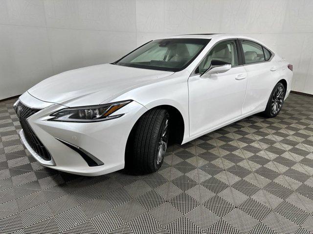 used 2024 Lexus ES 300h car, priced at $45,983