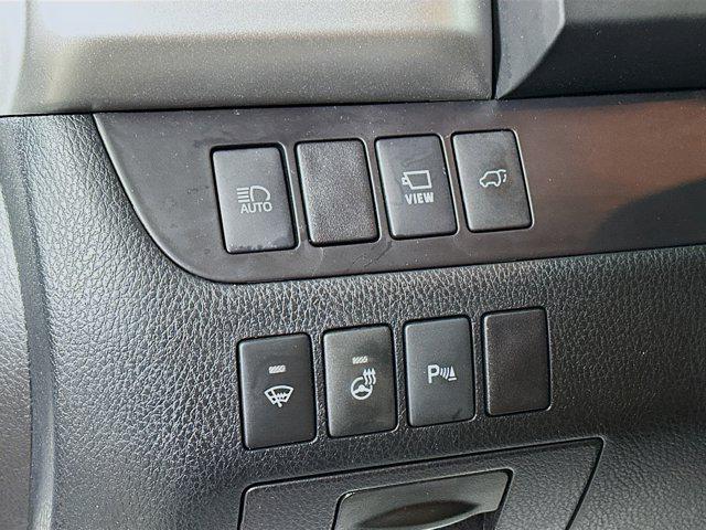 used 2019 Toyota Highlander Hybrid car, priced at $35,991