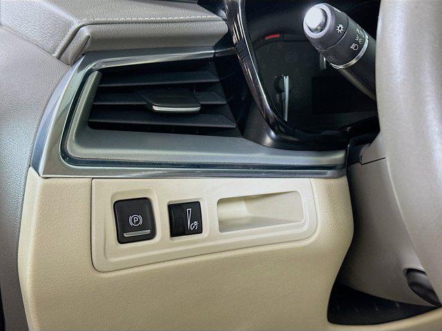 used 2018 Cadillac XT5 car, priced at $17,363