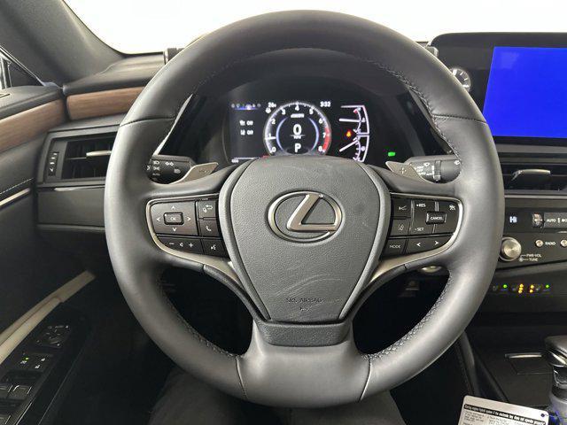 new 2025 Lexus ES 350 car