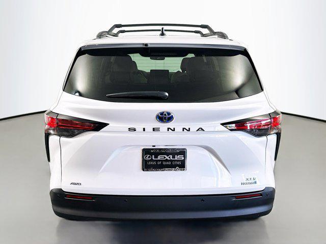used 2022 Toyota Sienna car, priced at $41,958