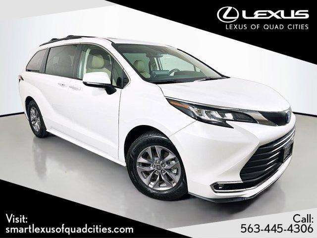 used 2022 Toyota Sienna car, priced at $41,958