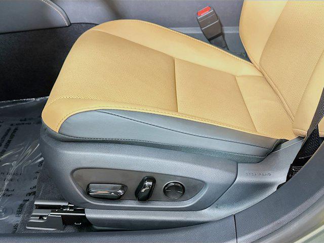 new 2025 Lexus ES 350 car, priced at $49,224