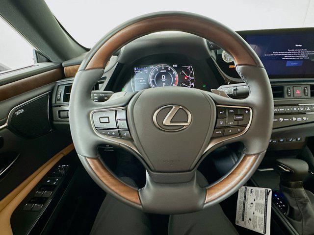 new 2025 Lexus ES 350 car, priced at $56,250