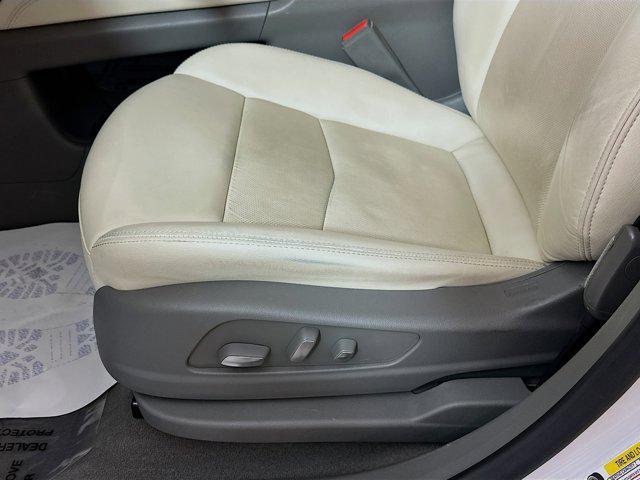used 2021 Cadillac XT5 car, priced at $23,897