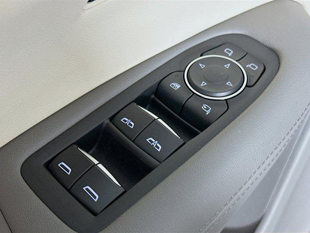 used 2021 Cadillac XT5 car, priced at $23,897