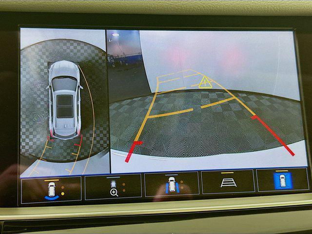 used 2021 Cadillac XT5 car, priced at $23,897