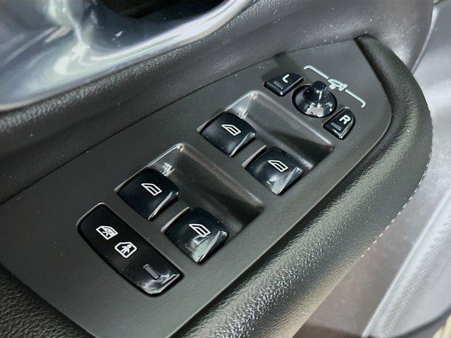 used 2021 Volvo XC90 car, priced at $31,498