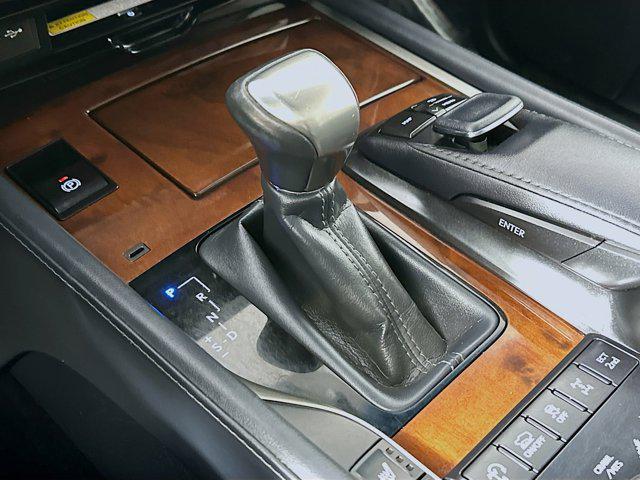 used 2021 Lexus LX 570 car, priced at $69,890