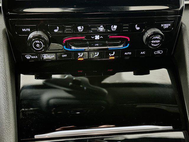 used 2024 Jeep Grand Cherokee car, priced at $38,920