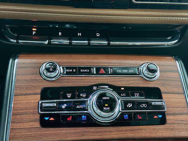 used 2024 Lincoln Aviator car, priced at $59,498