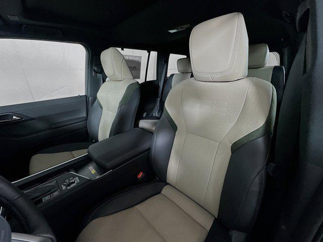 used 2025 Lexus GX 550 car, priced at $89,731