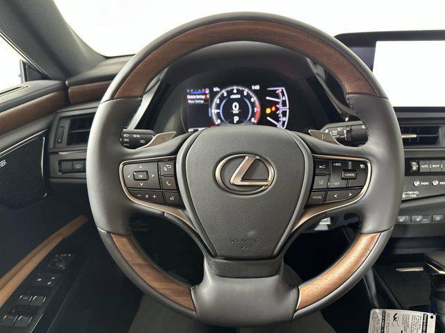 new 2025 Lexus ES 350 car, priced at $56,114