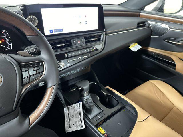 new 2025 Lexus ES 350 car, priced at $56,114